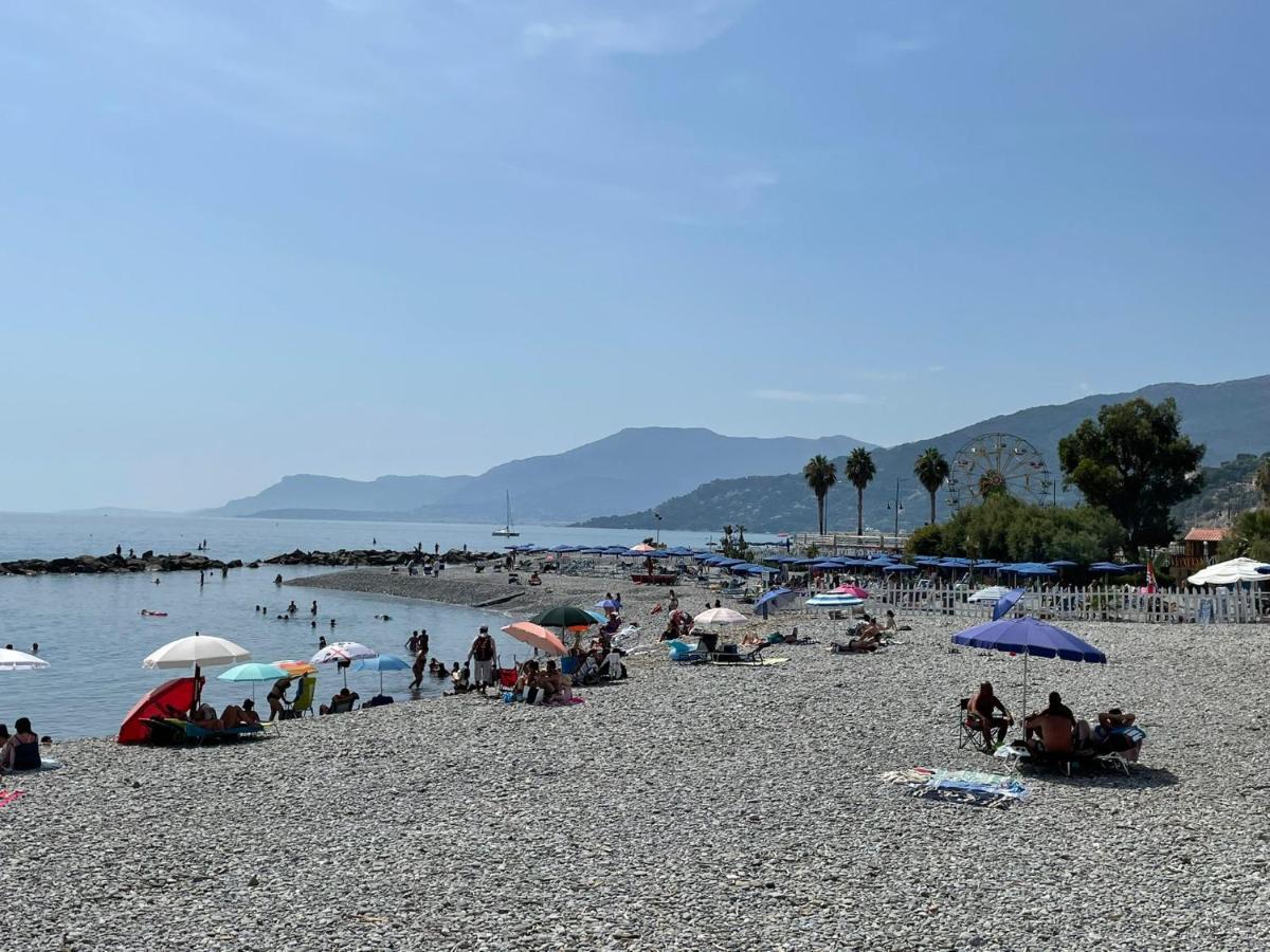 Casa Arcobaleno Daire Ventimiglia Dış mekan fotoğraf